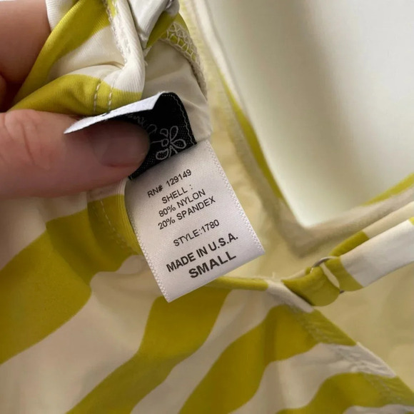 Dippin Daisys  Euphoria Striped High Cut Cheeky One Piece Swimsuit Sz S - Picture 10 of 10